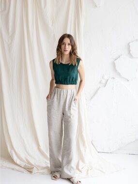 Sand Snow Emerald Green Linen Crop Top